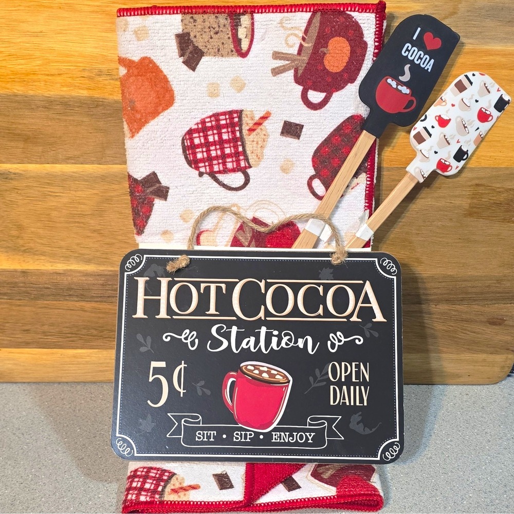 Hot Cocoa Station Drying Mat Set w/ 2 Spatulas & Hanging Sign, Red/White
